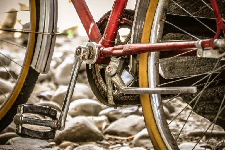 Como colocar pneu de bicicleta?
