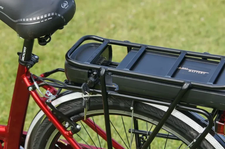 Bicicleta elétrica com bateria removível: vale a pena?